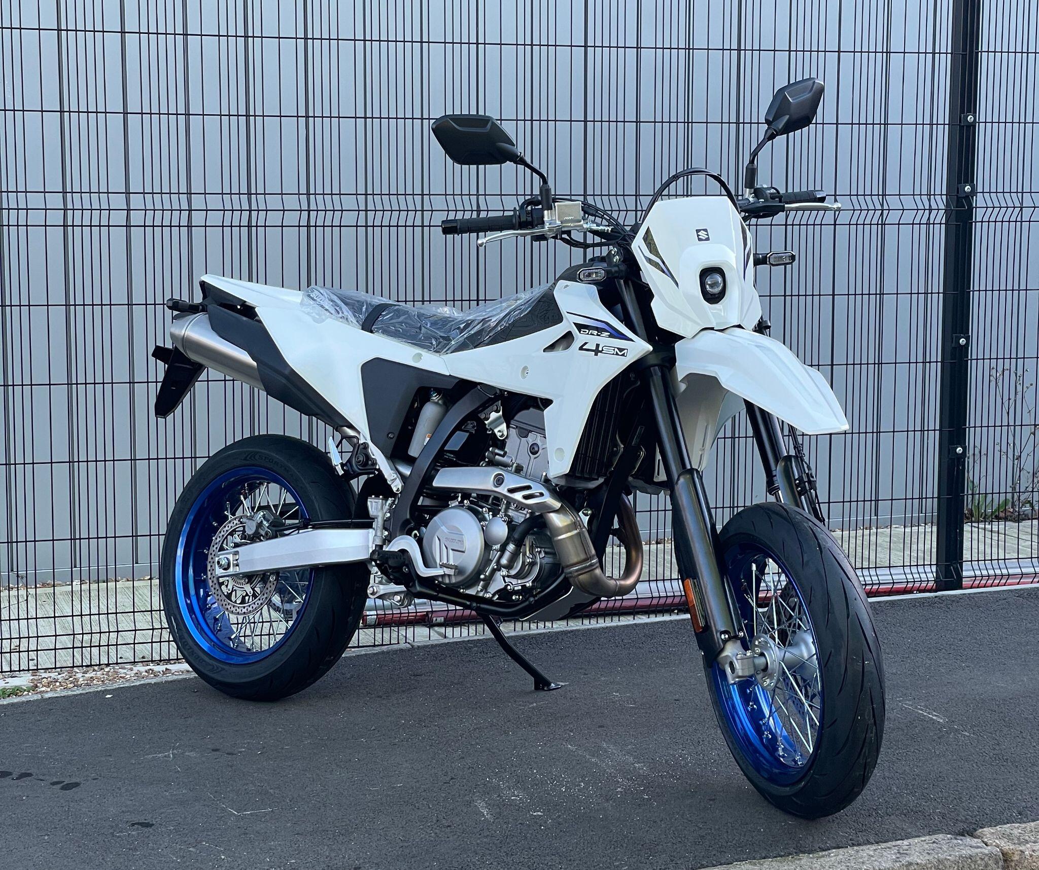 Suzuki bikes for sale in Greenwich | AutoTrader Bikes